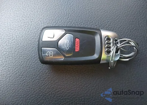 2017 Audi A4 2.0T Premium z USA, uszkodzony, nr VIN WAUENAF49HN019360